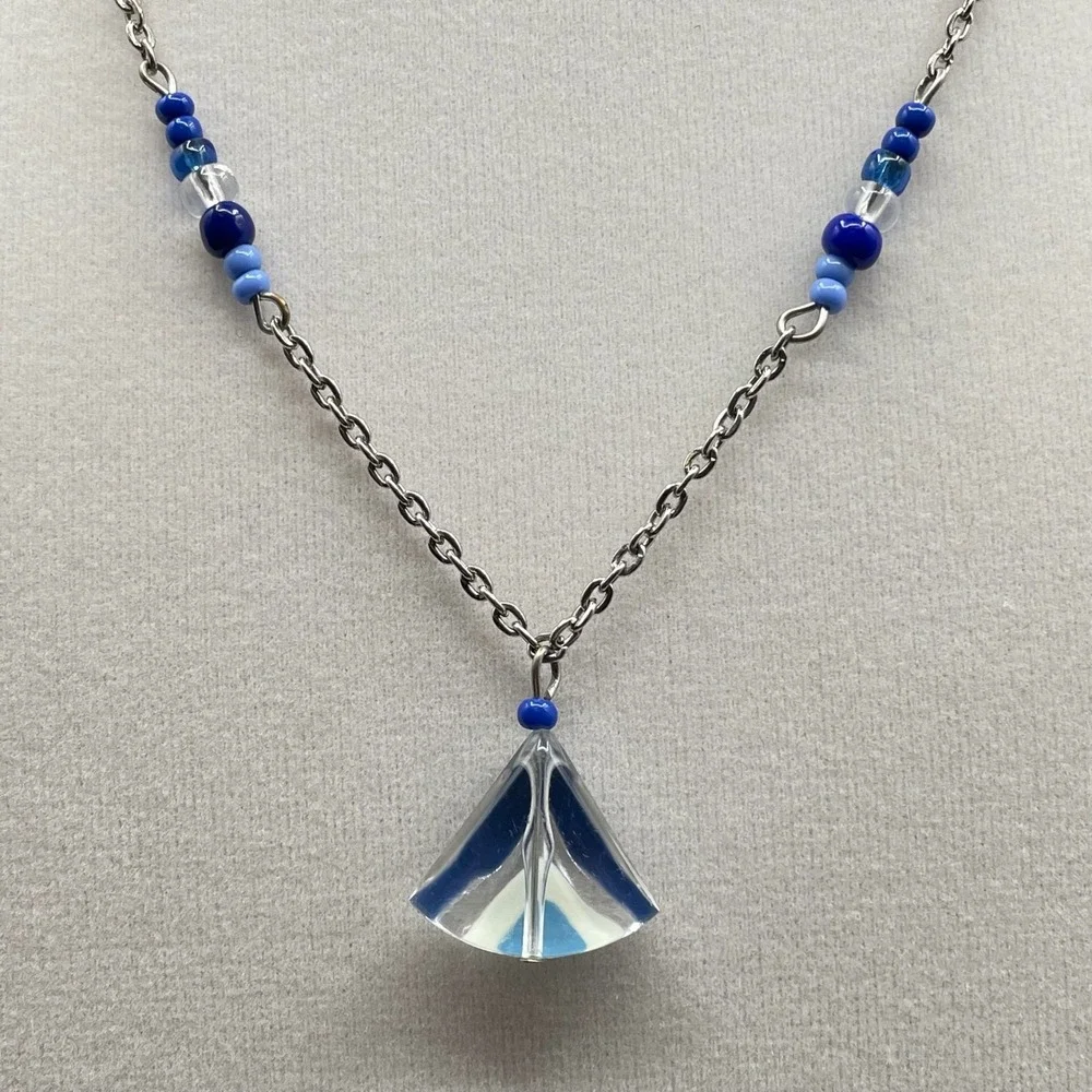 Vintage Womens Blue Glass Pendant & Crystal Bead Chain Fashion Necklace‎